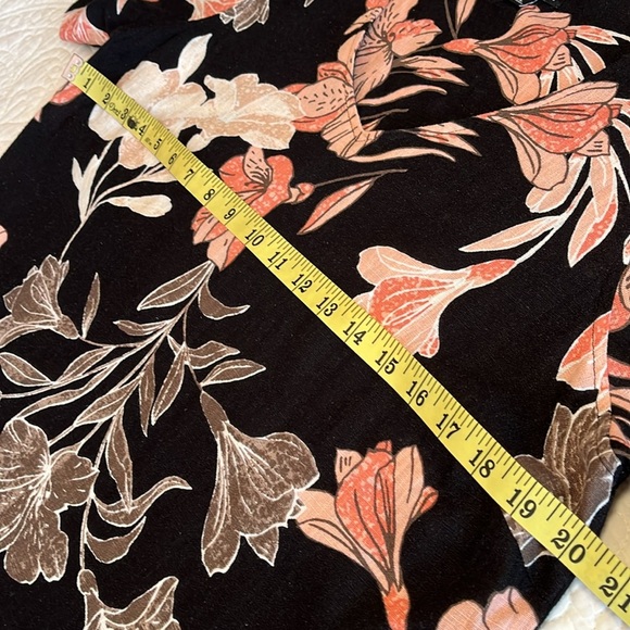 Linen Blend V Neck Dress Black Peach Tropic Floral Print Sz Medium Light Beachy - Picture 8 of 17